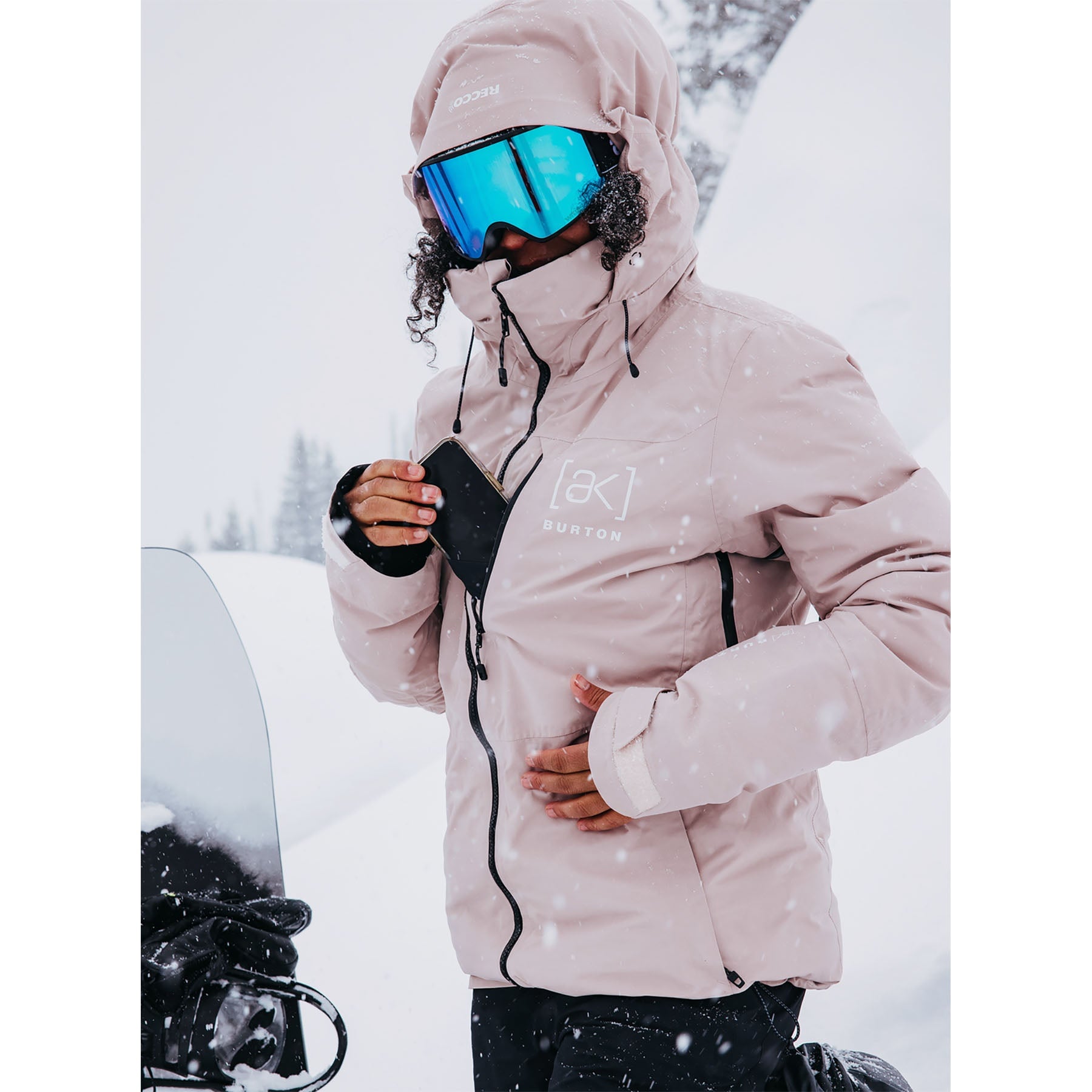 Burton flare parka hotsell